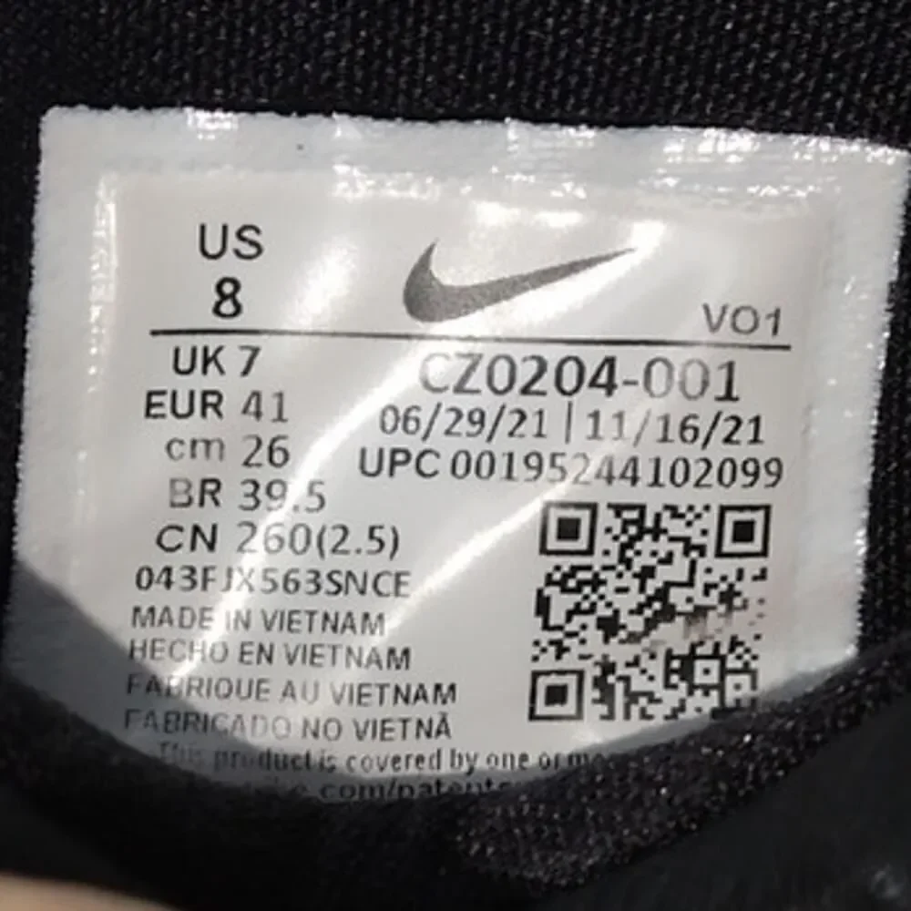 Nike mens pre